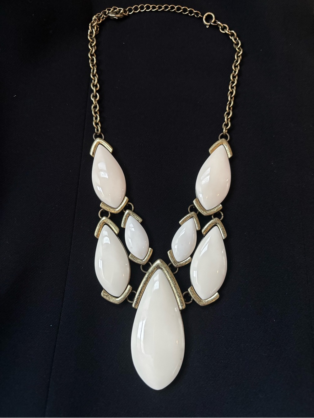 Cream Teardrop Statement Necklace - Unbranded